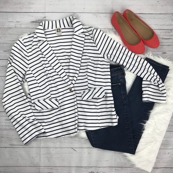 Anne Klein Jackets & Blazers - Anne Klein Cloth Navy Striped Blazer
